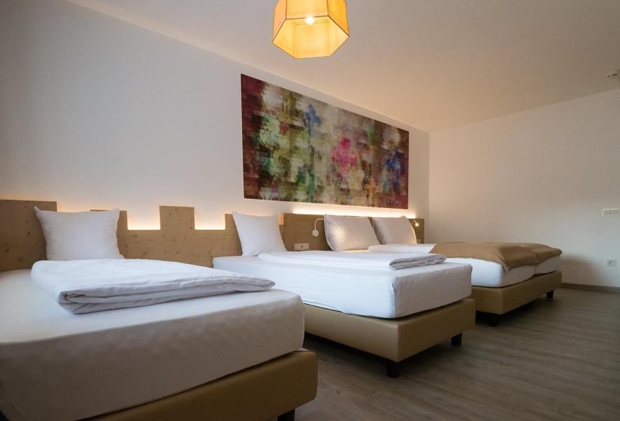 Quadruple Room,1433988196:JPEG